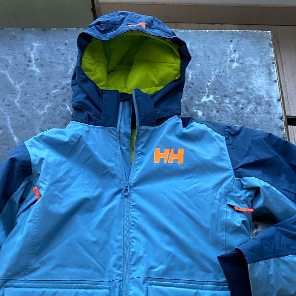 Helly Hansen Outerwear premium Ski jacket size 16 youth